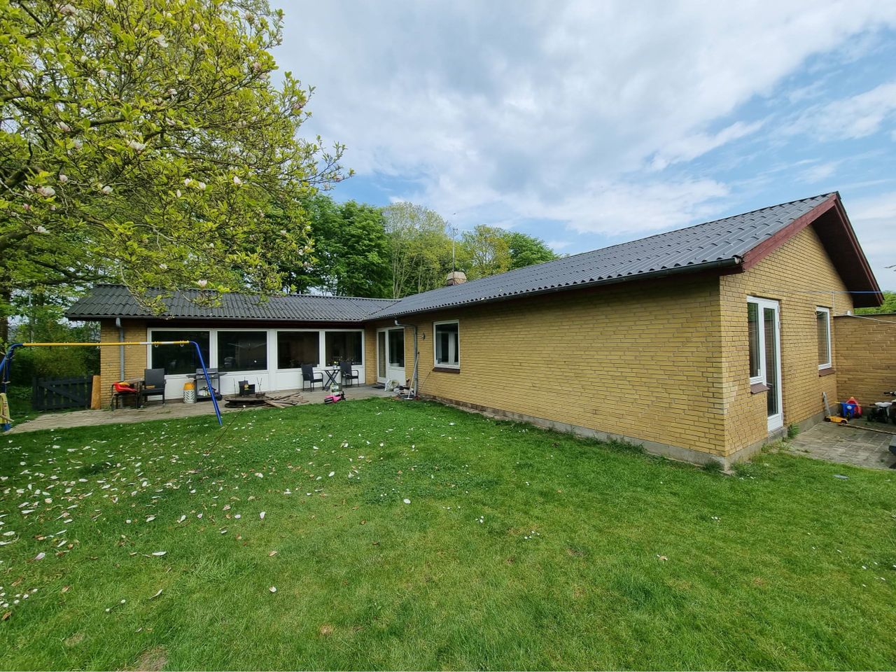 image 01